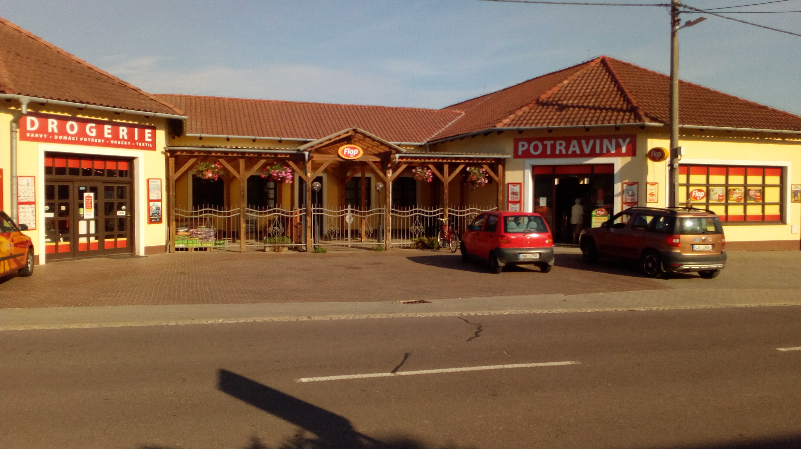 FLOP TOP Jevišovice – potraviny